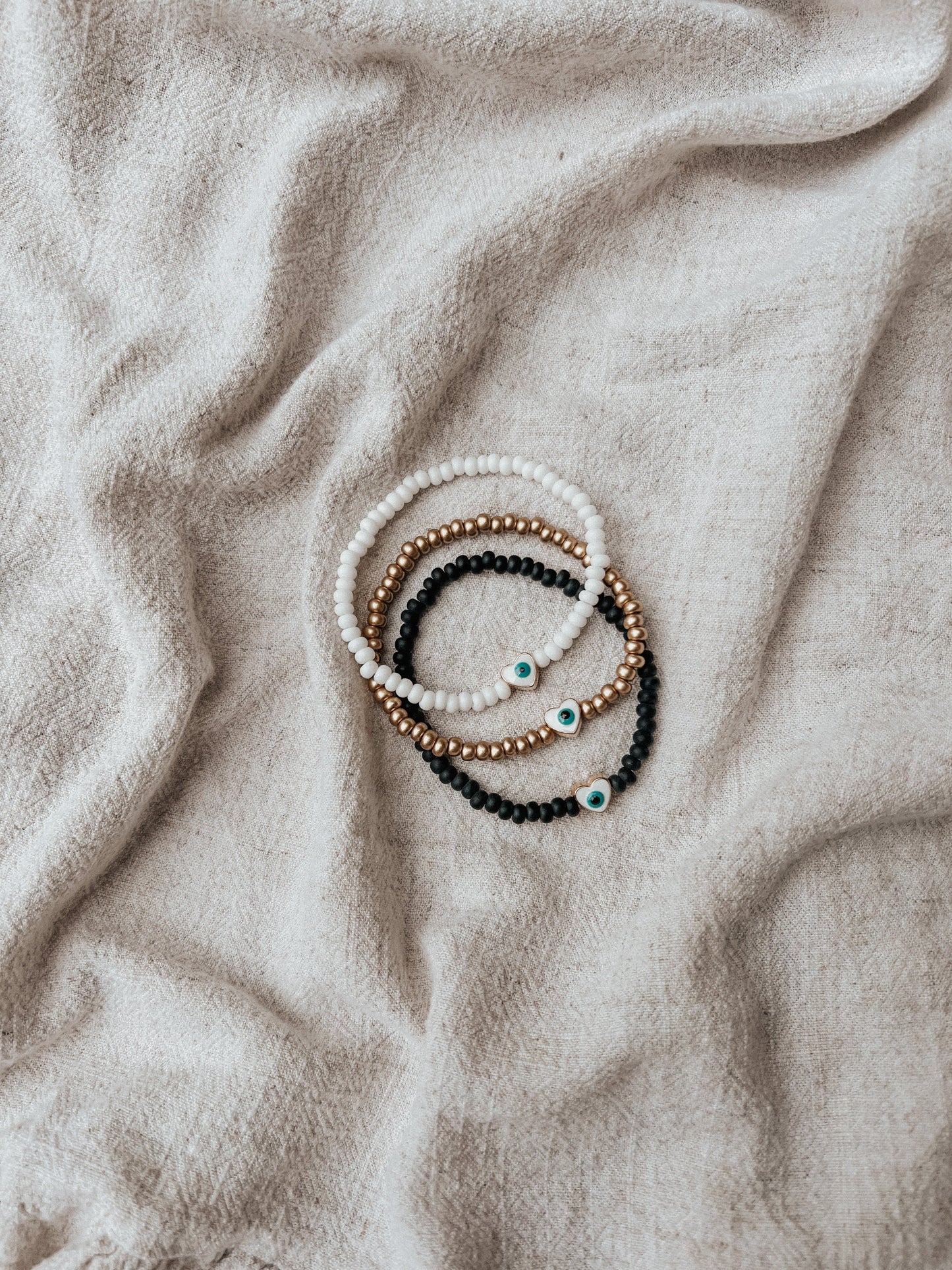 The Evil Eye Heart Bracelet - Velora Luxury Fashion