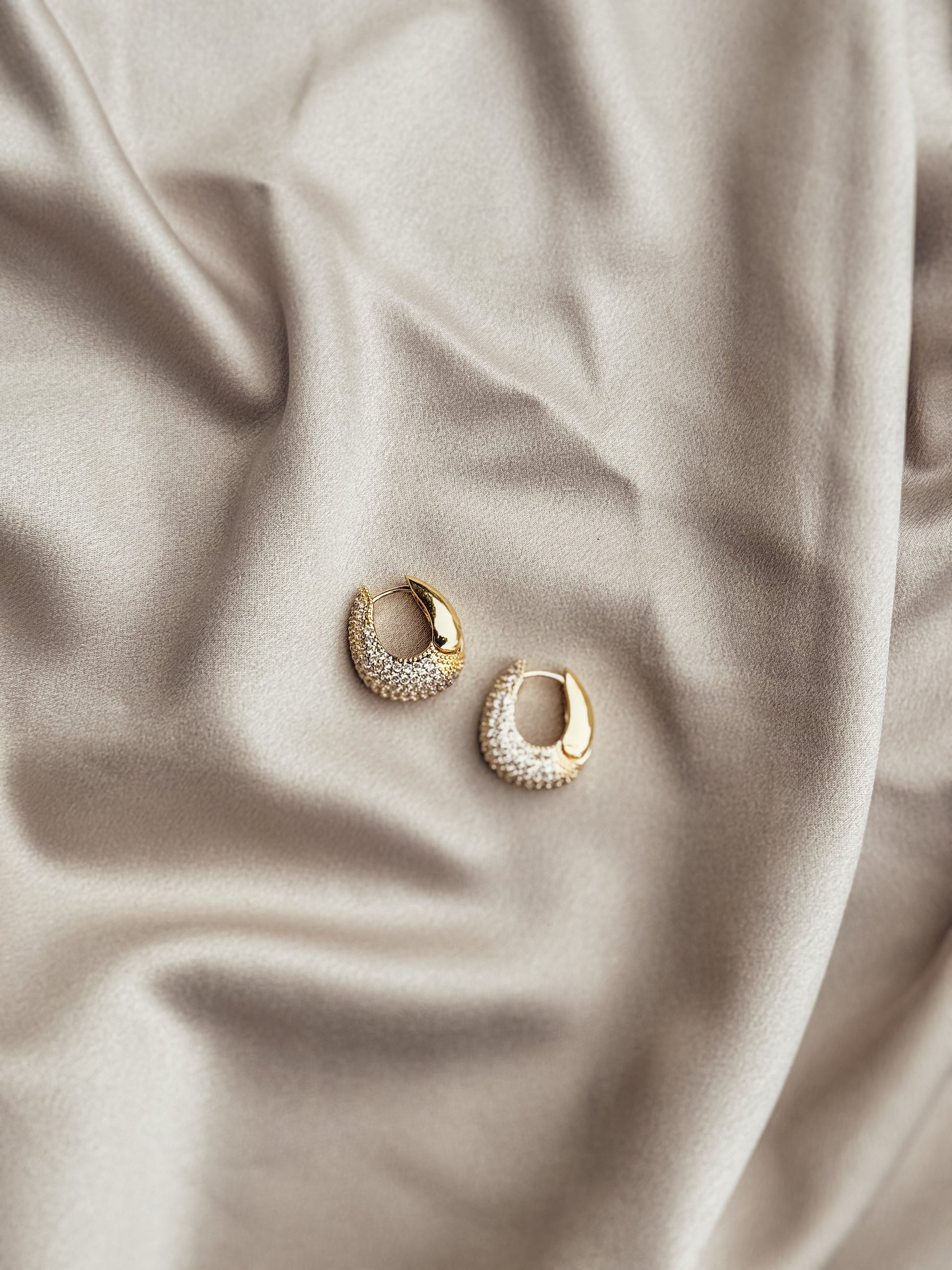 The James CZ Hoops - Velora Luxury Fashion