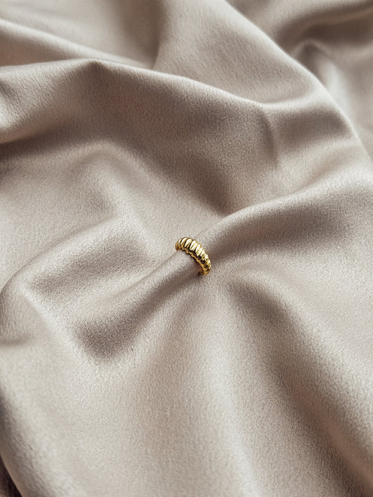 The Jane Ear Cuff - Velora Luxury Fashion