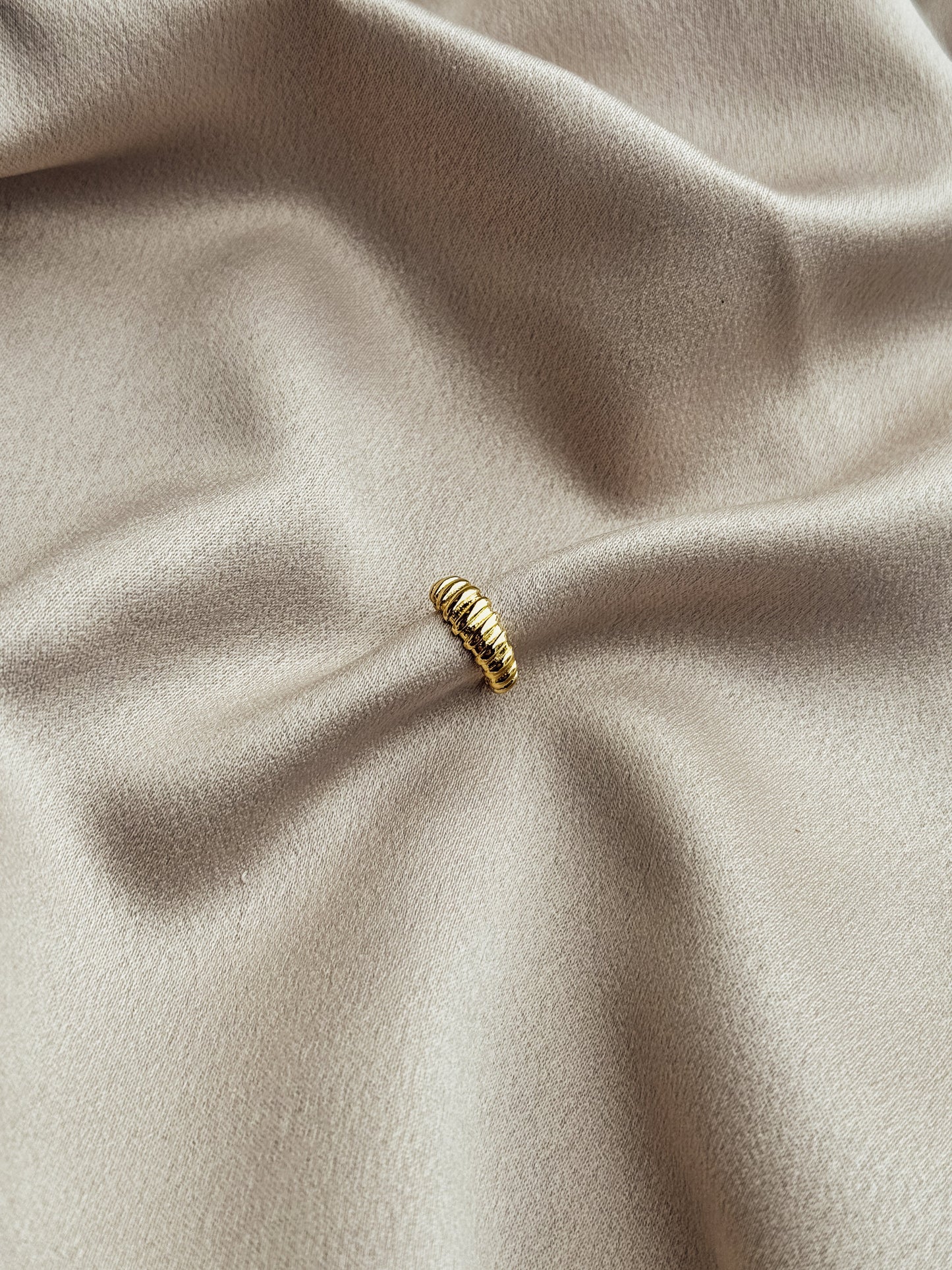 The Jane Ear Cuff - Velora Luxury Fashion