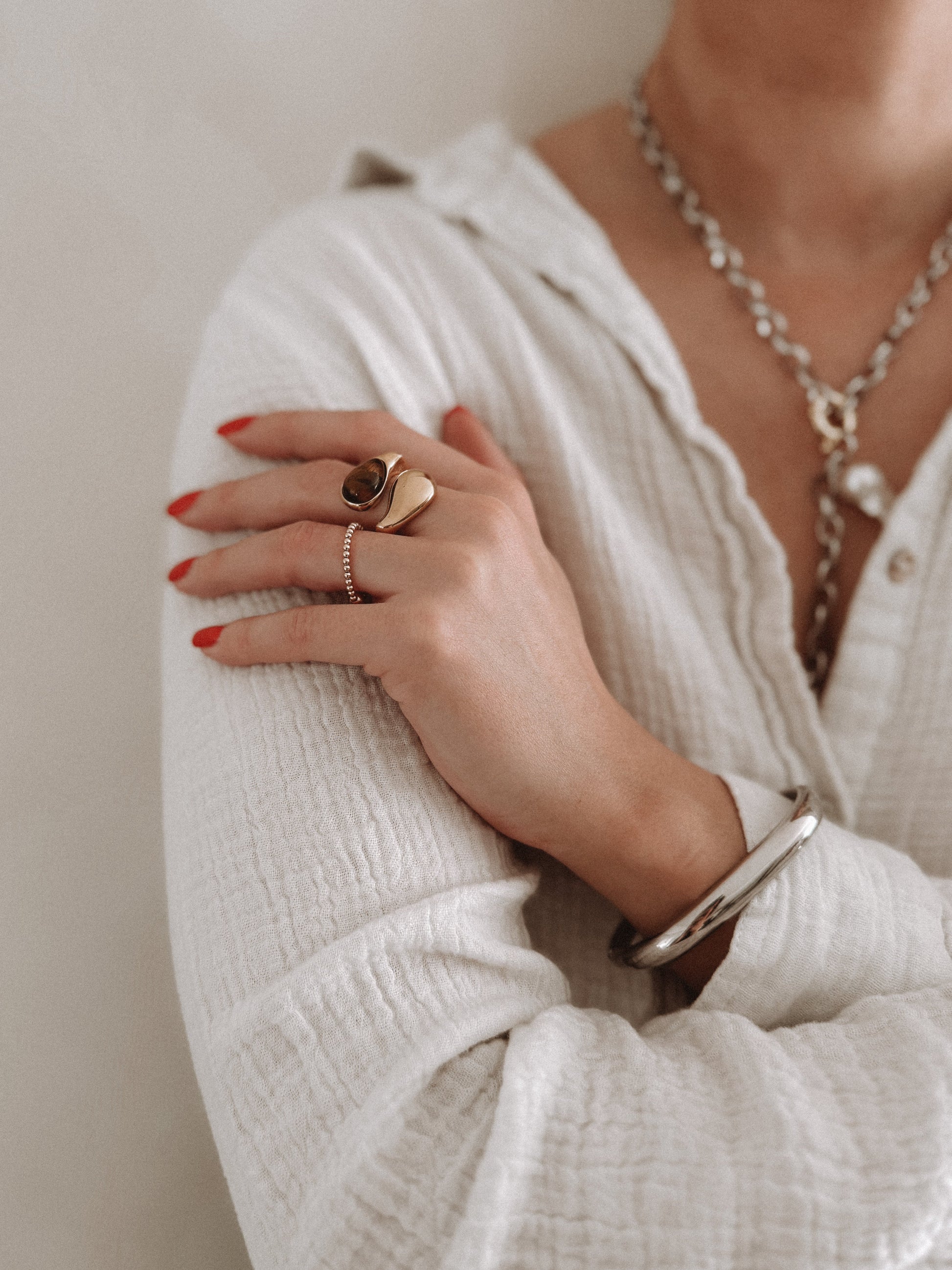 The Katherine Ring ( Gold & Silver ) - Velora Luxury Fashion