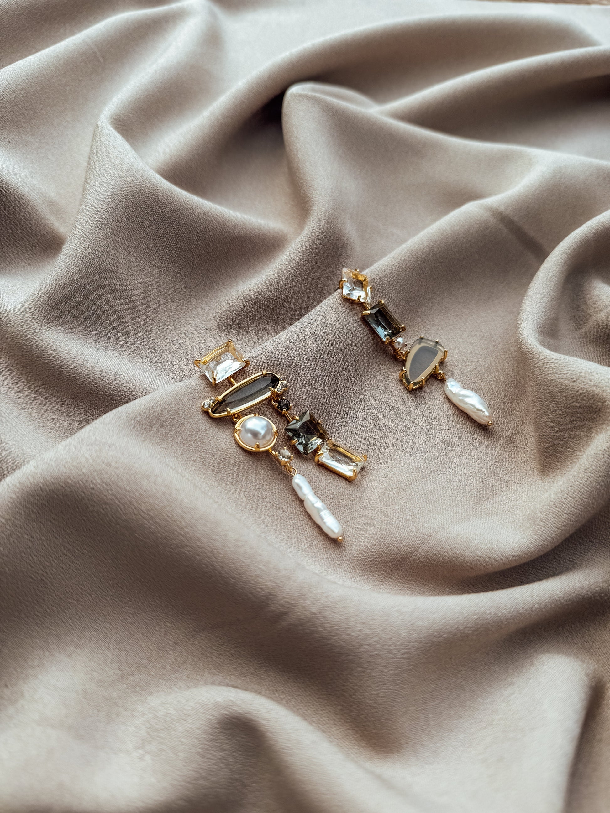 The Kenzie asymmetric earrings - Velora Luxury Fashion