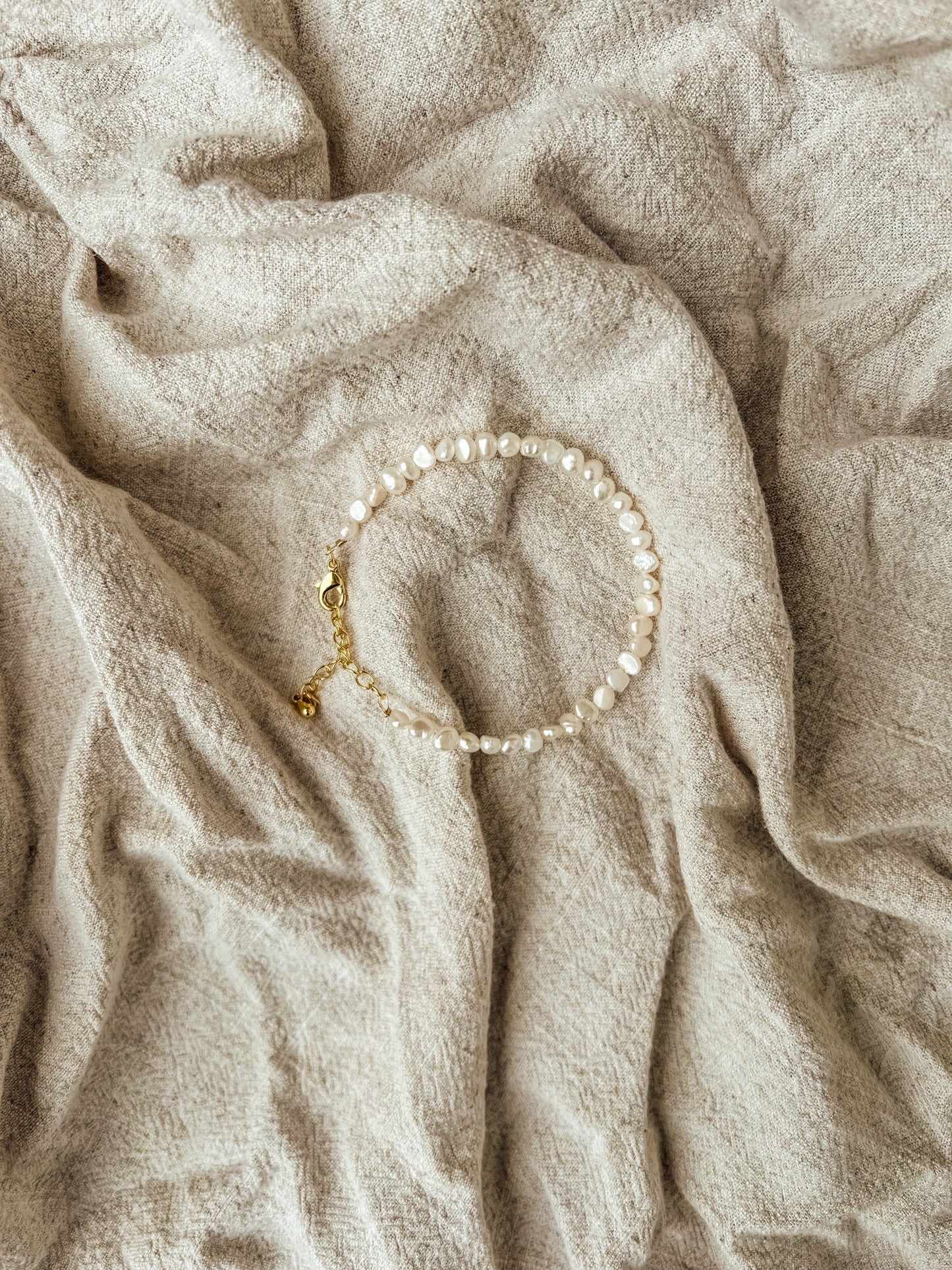 The Leilani Pearl Bracelet - Velora Luxury Fashion