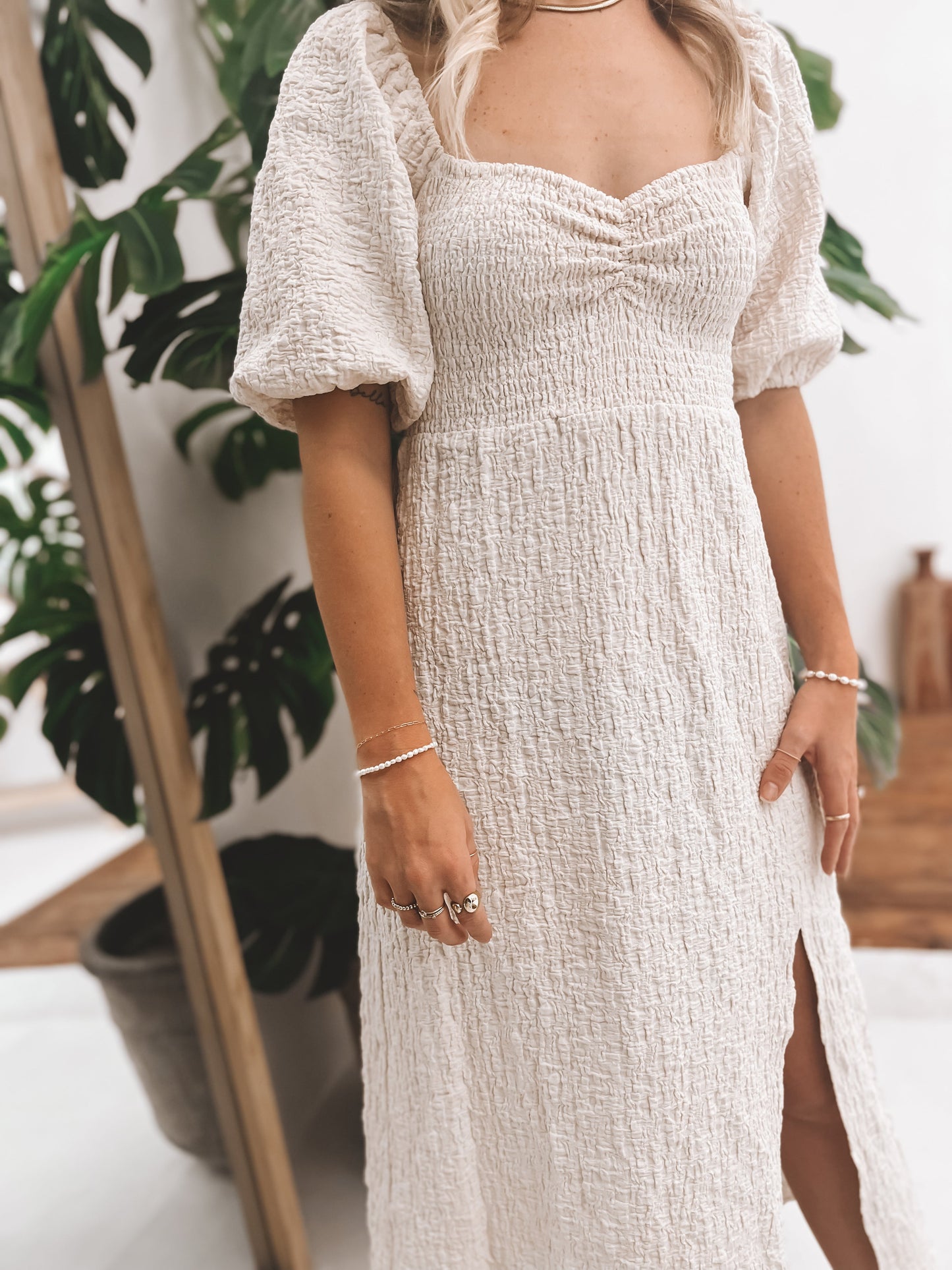 The Leilani Pearl Bracelet - Velora Luxury Fashion