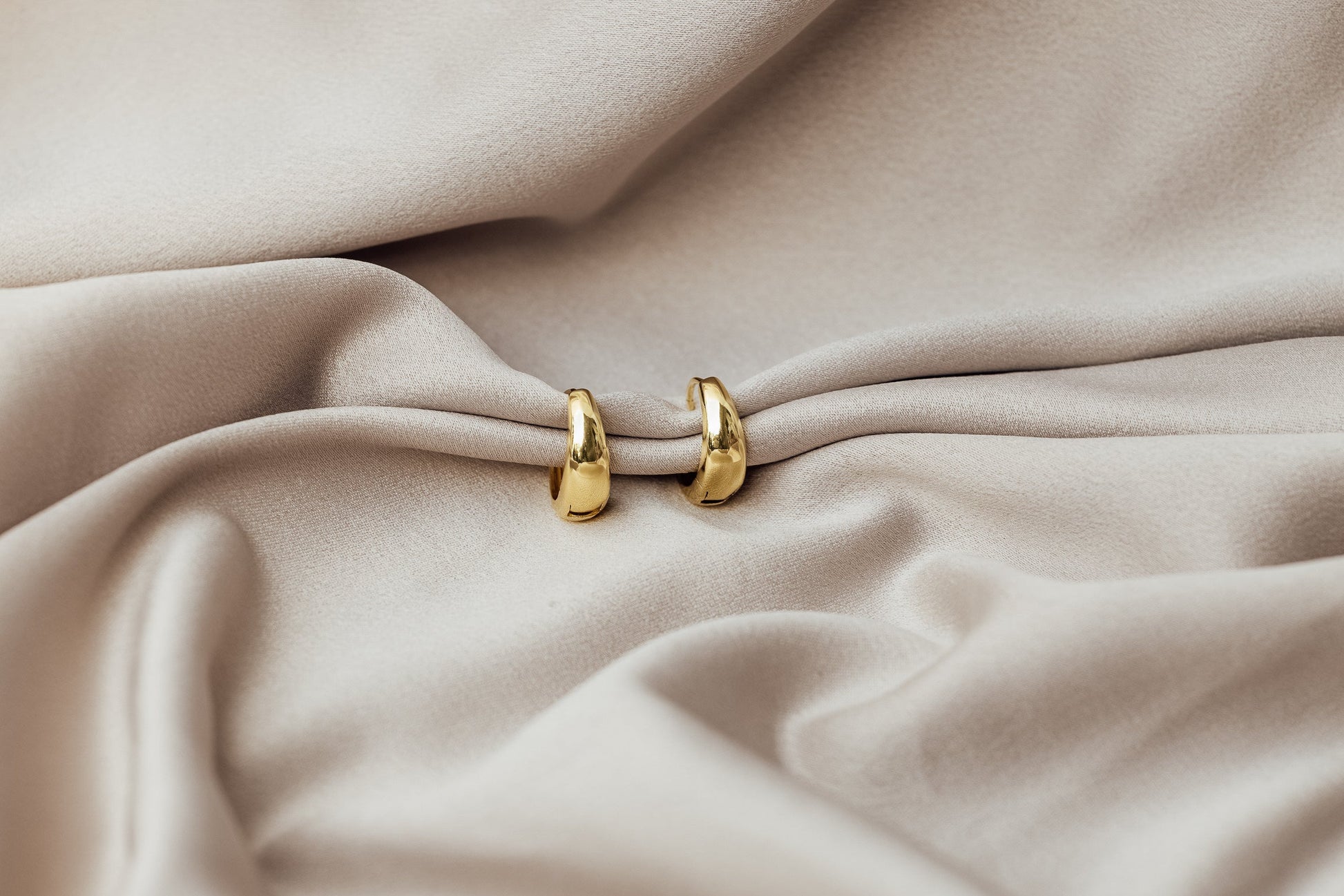 The Lenore Hoop Earrings - Velora Luxury Fashion