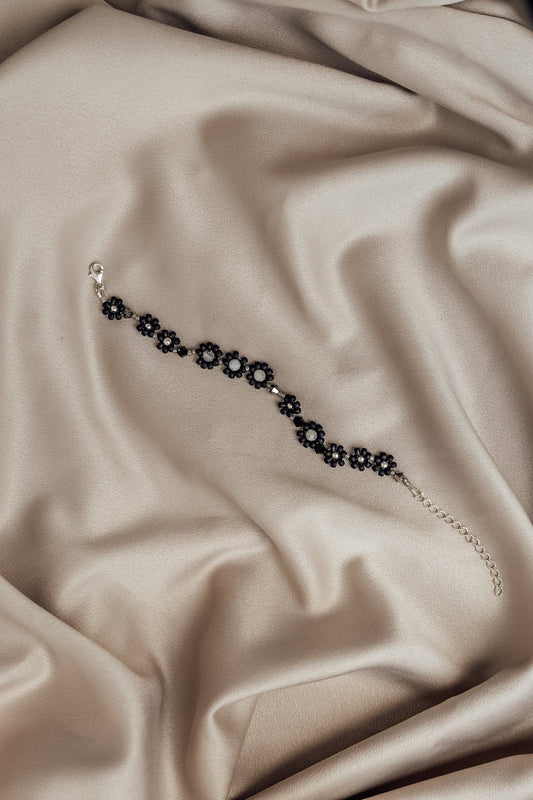 The Luna Daisy Bracelet - Velora Luxury Fashion