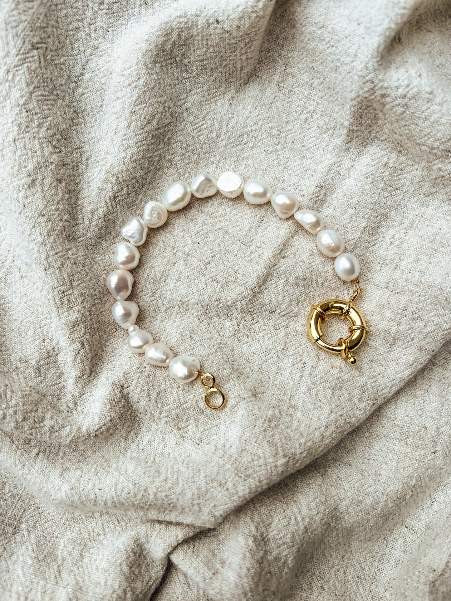 The Malia Pearl Bracelet - Velora Luxury Fashion