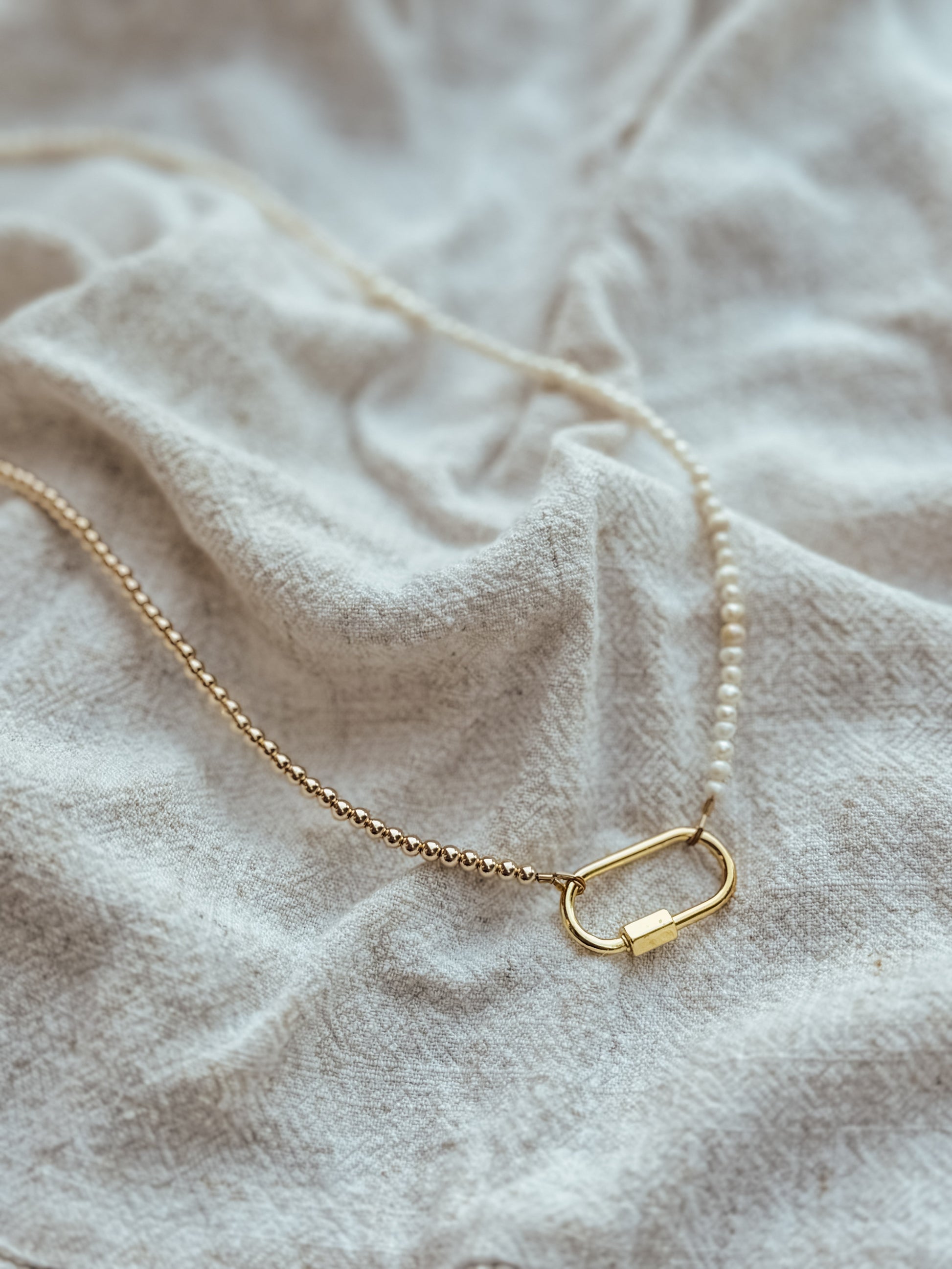 The Manhattan Necklace - Velora Luxury Fashion