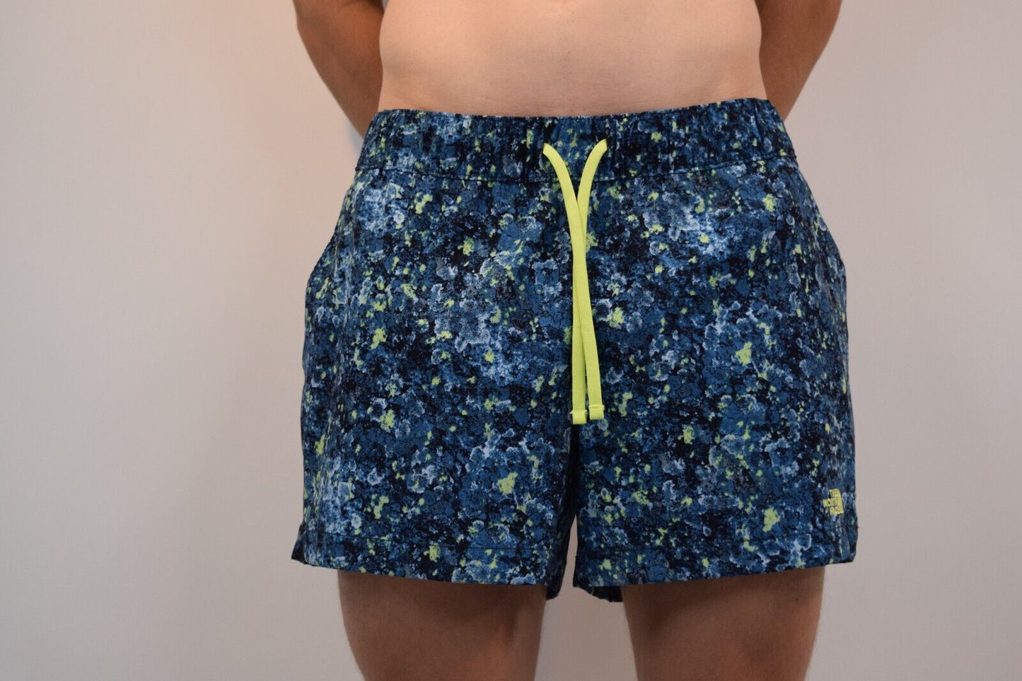 The North Face Women's Printed Class V Swim Shorts Size Large - Velora Luxury Fashion