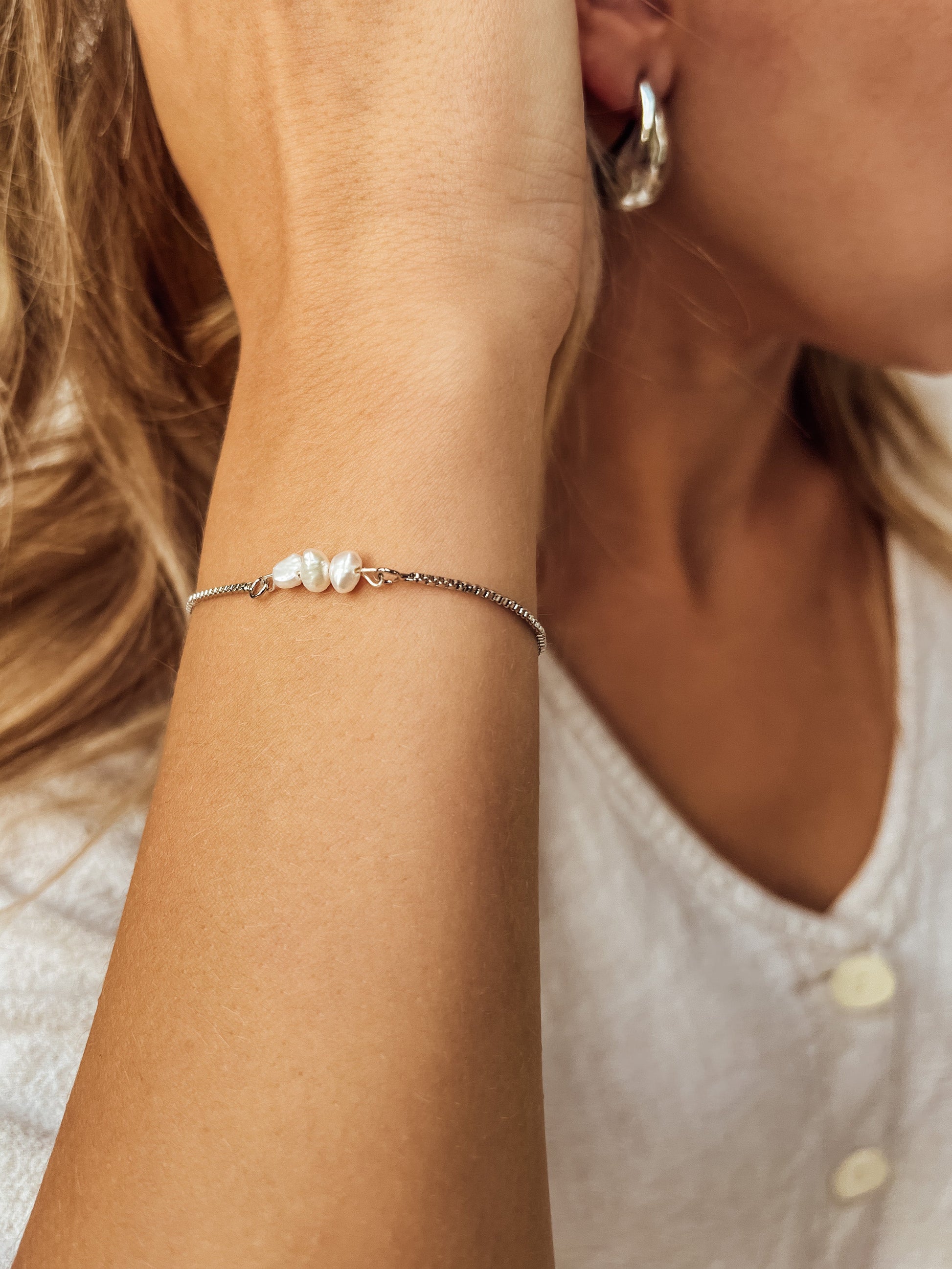 The Oak Bay Bracelet - Velora Luxury Fashion