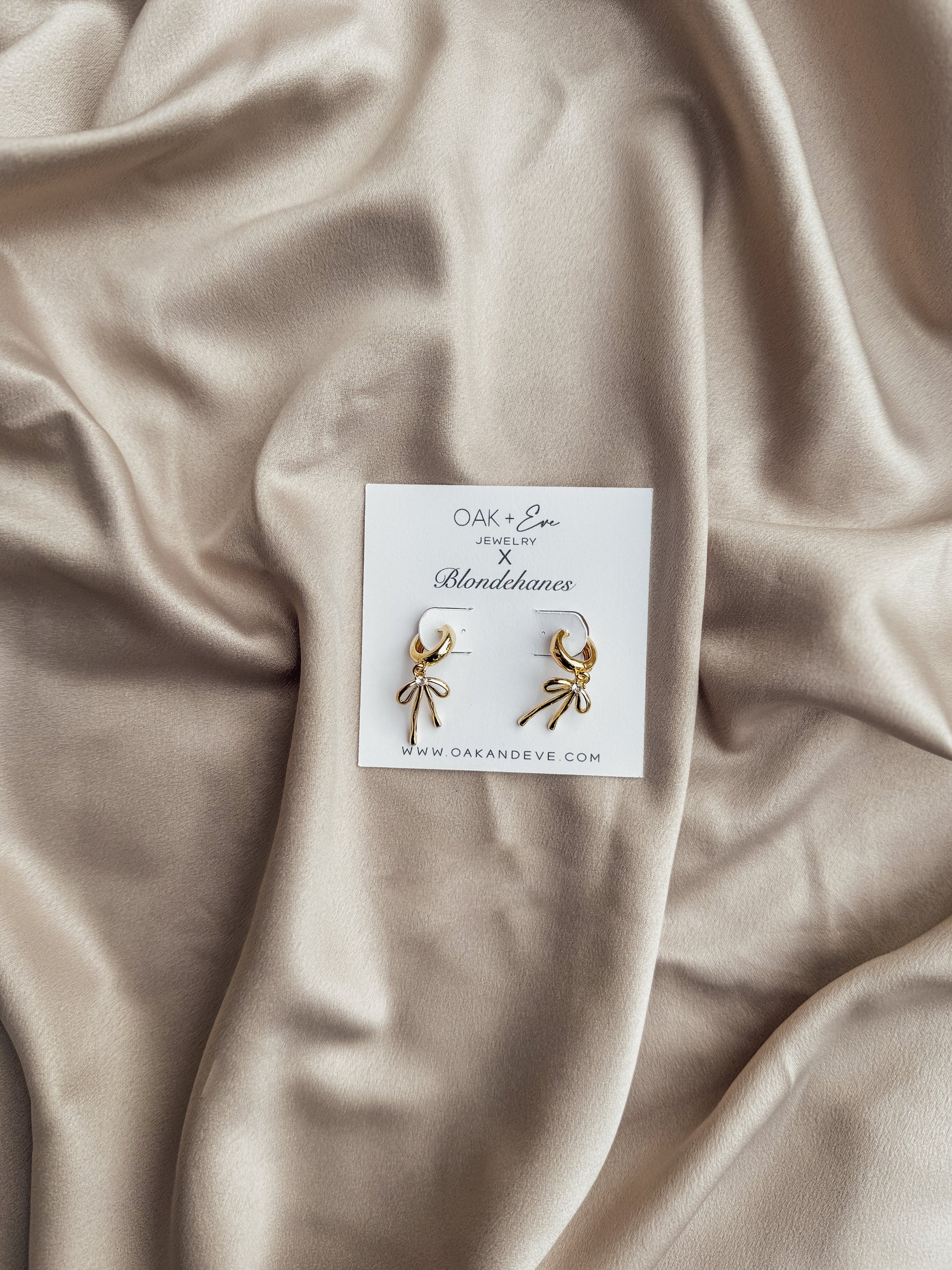 The Poppy Bow Huggies - Velora Luxury Fashion