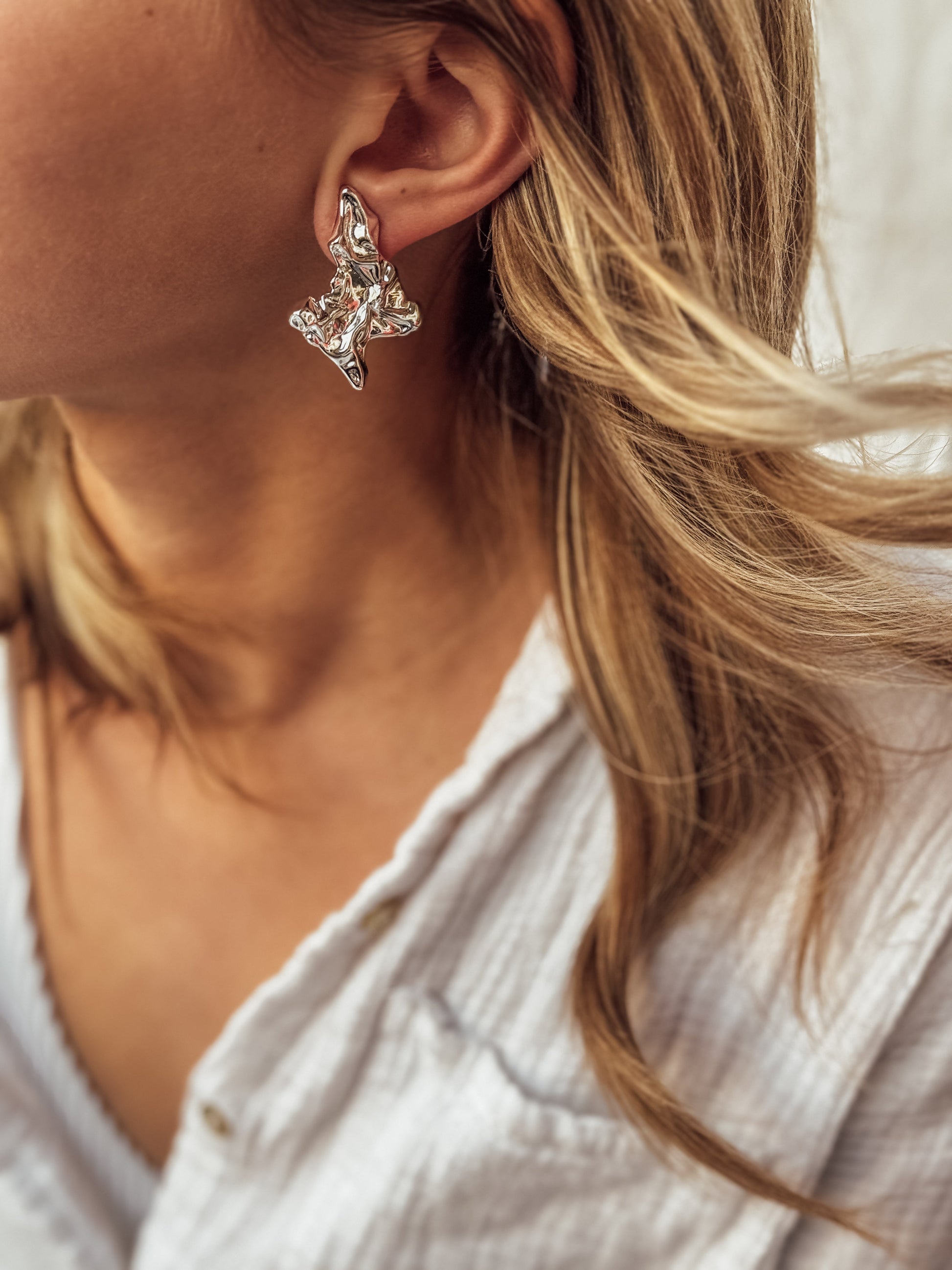 The River Studs In Gold And Silver - Velora Luxury Fashion