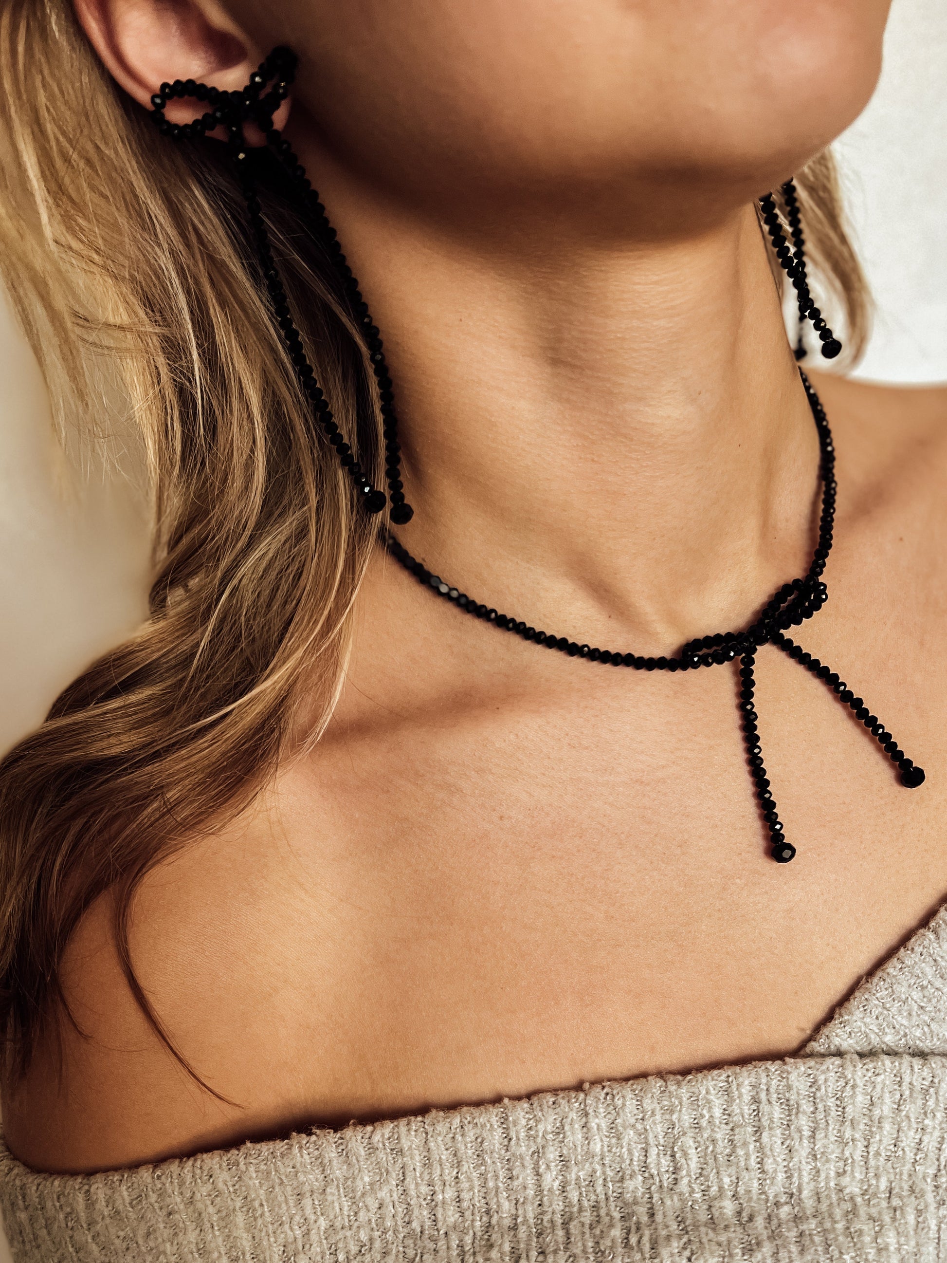The Sasha Bow Necklace - Velora Luxury Fashion