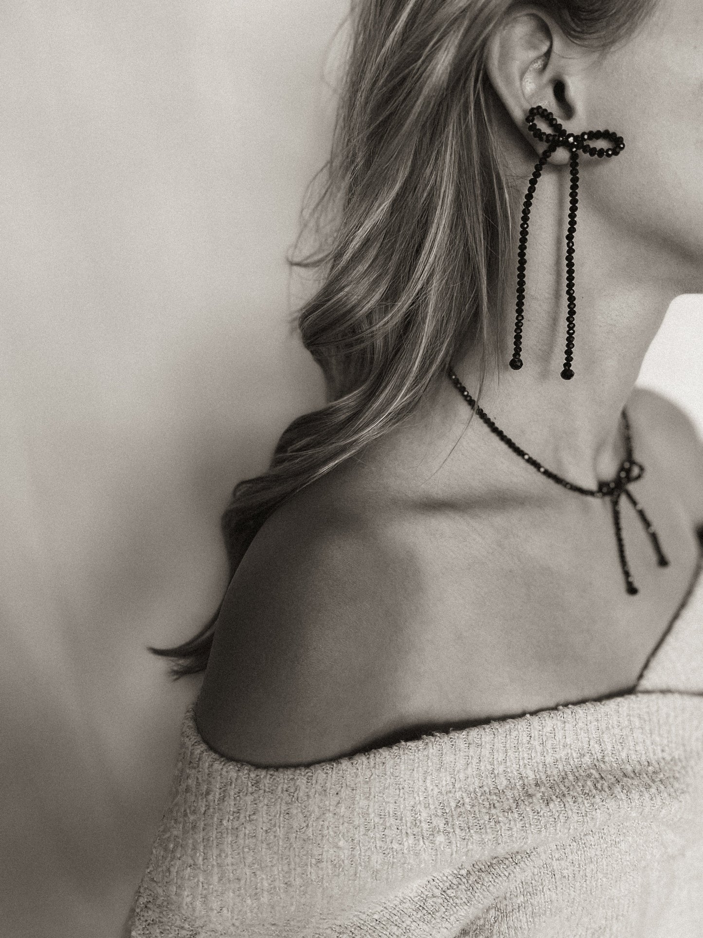 The Sasha Bow Necklace - Velora Luxury Fashion
