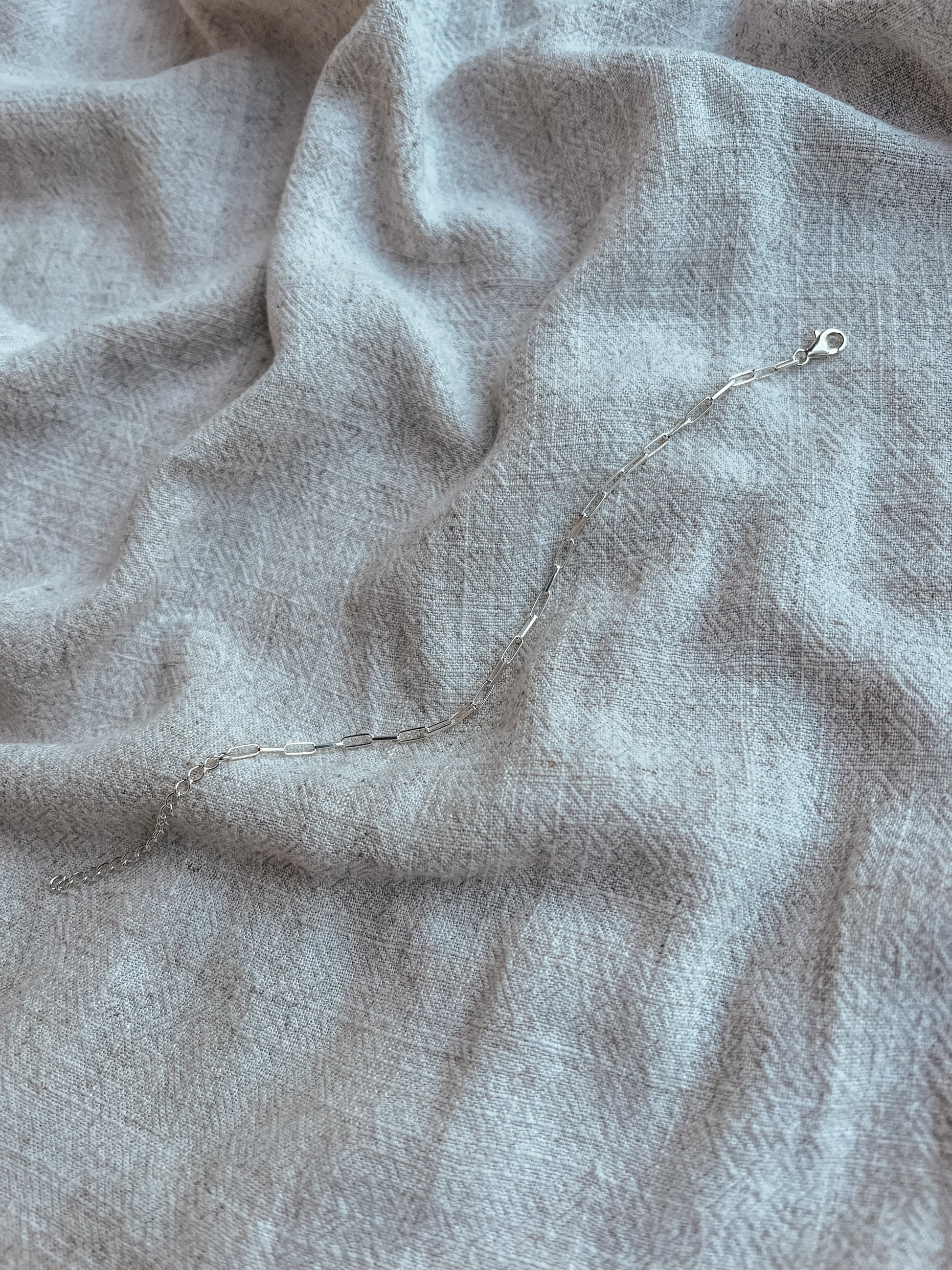 The Willow Paperclip Chain Bracelet - Velora Luxury Fashion