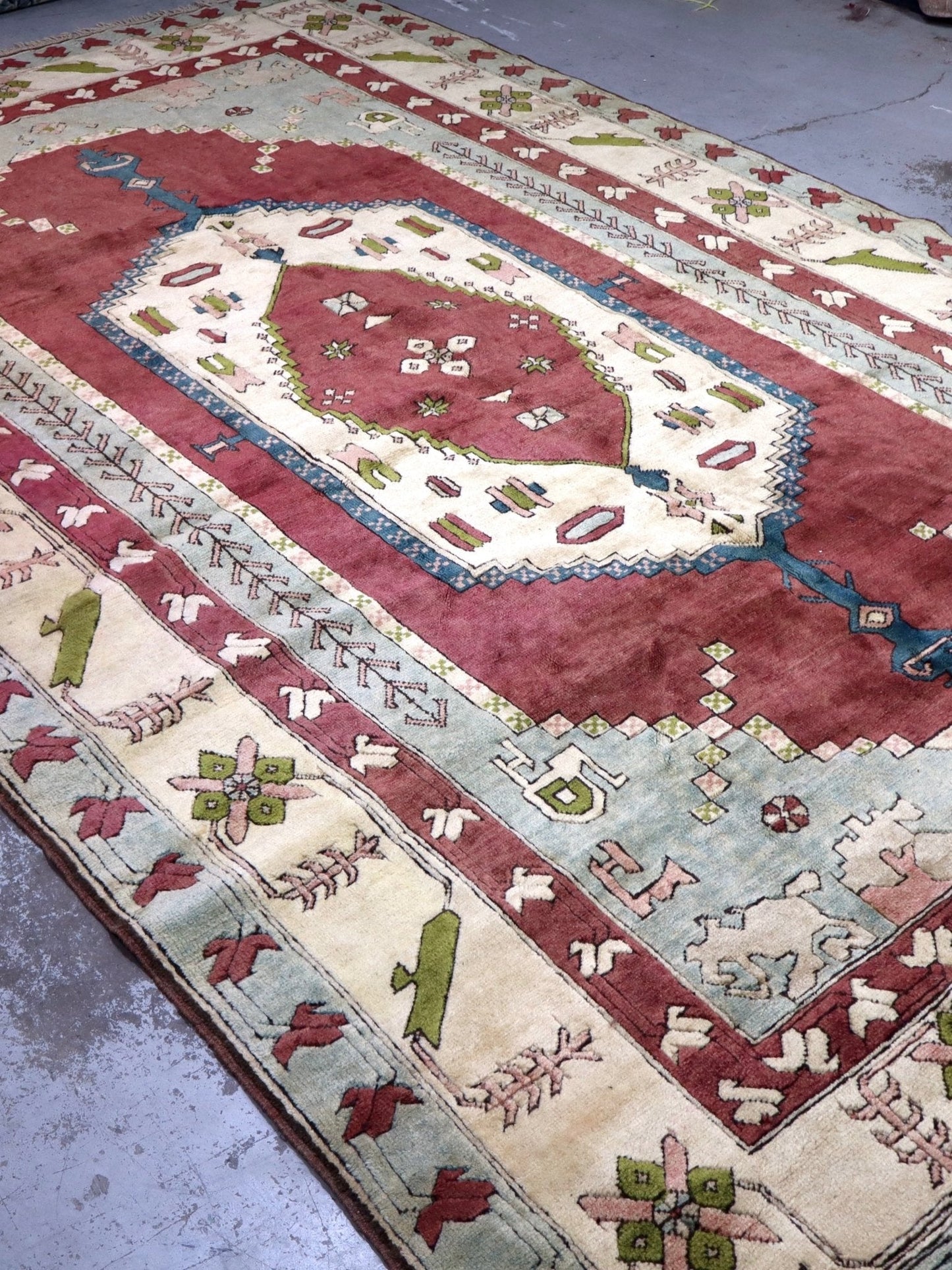 Turkish Niğde Rug | 7' 6" x 11' 6" - Velora Luxury Fashion