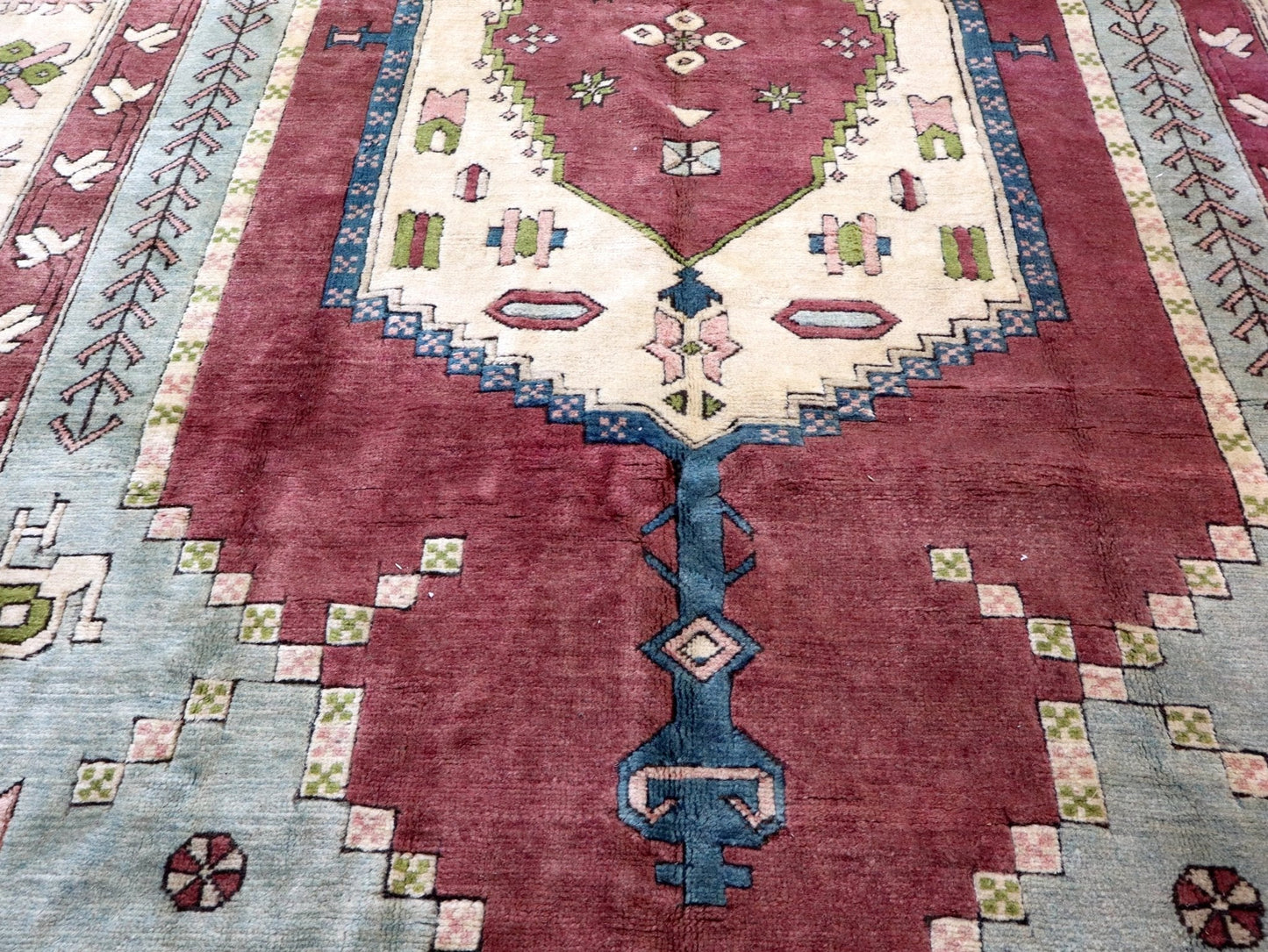 Turkish Niğde Rug | 7' 6" x 11' 6" - Velora Luxury Fashion