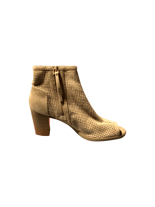 UNBRANDED Heels in Brown  -  7.5 Koop
