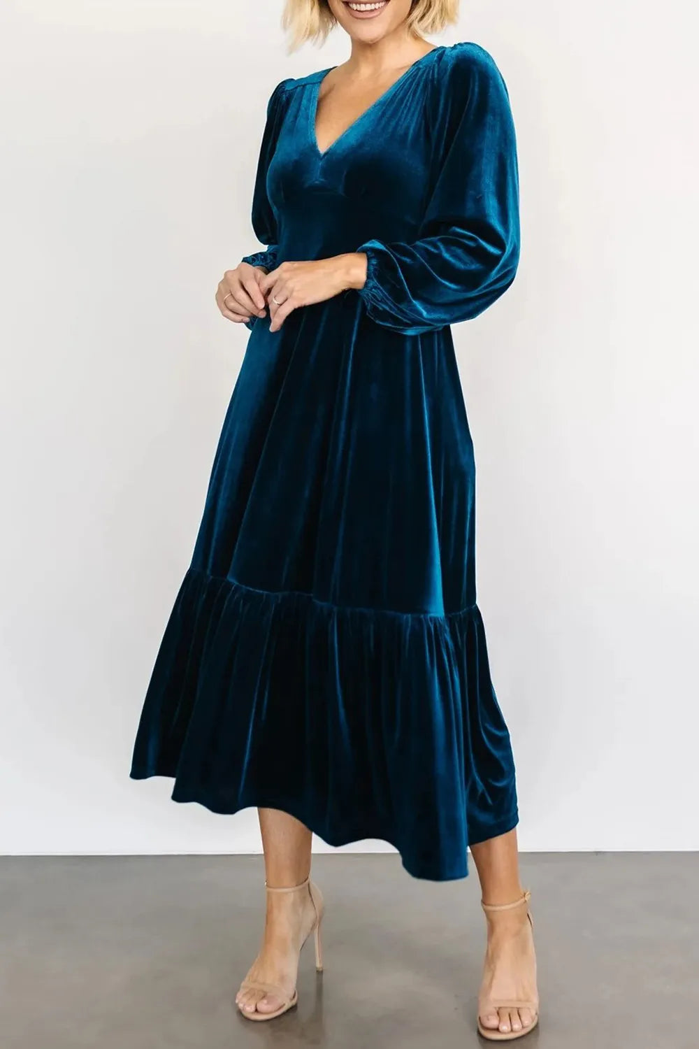 V-Neck Long Sleeve Midi Velvet Dress - Velora Luxury Fashion