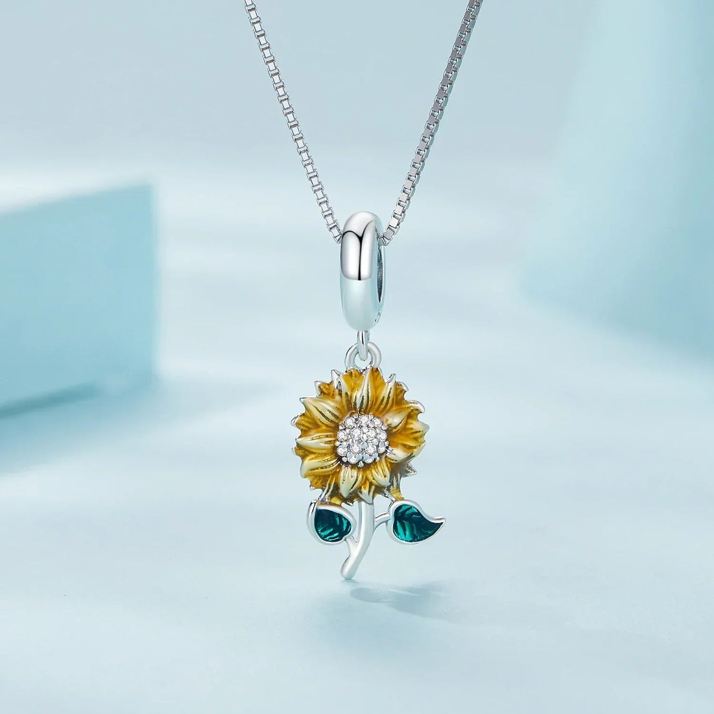 Vintage 925 Sterling Silver Sunflower Pendant Necklace - Velora Luxury Fashion