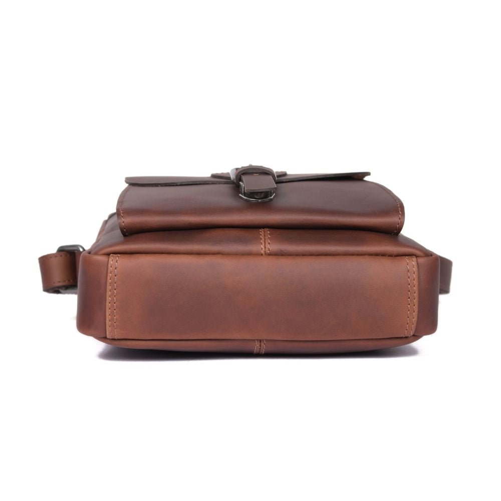 Voyager Leather Messenger Bag - Velora Luxury Fashion