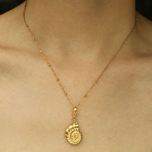 WINDWARD Charm - Velora Luxury Fashion