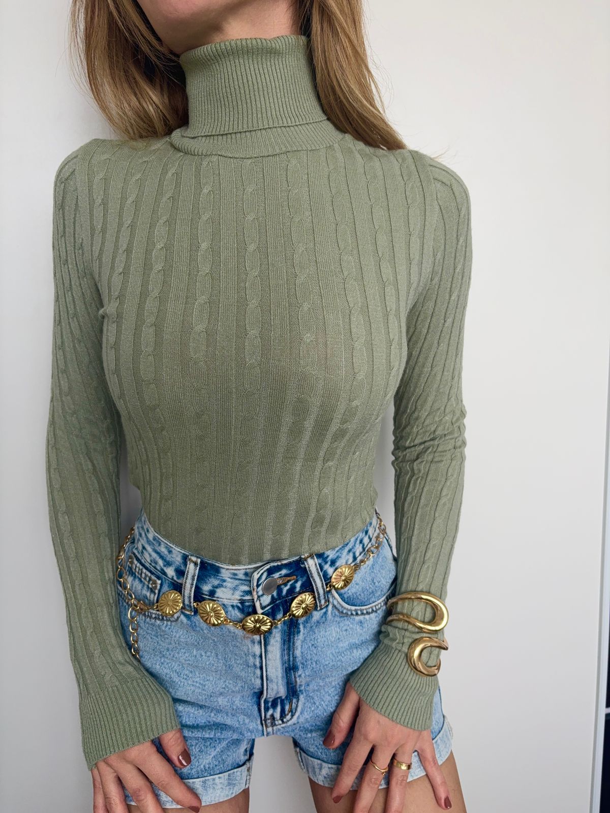 Turtleneck Bella Top