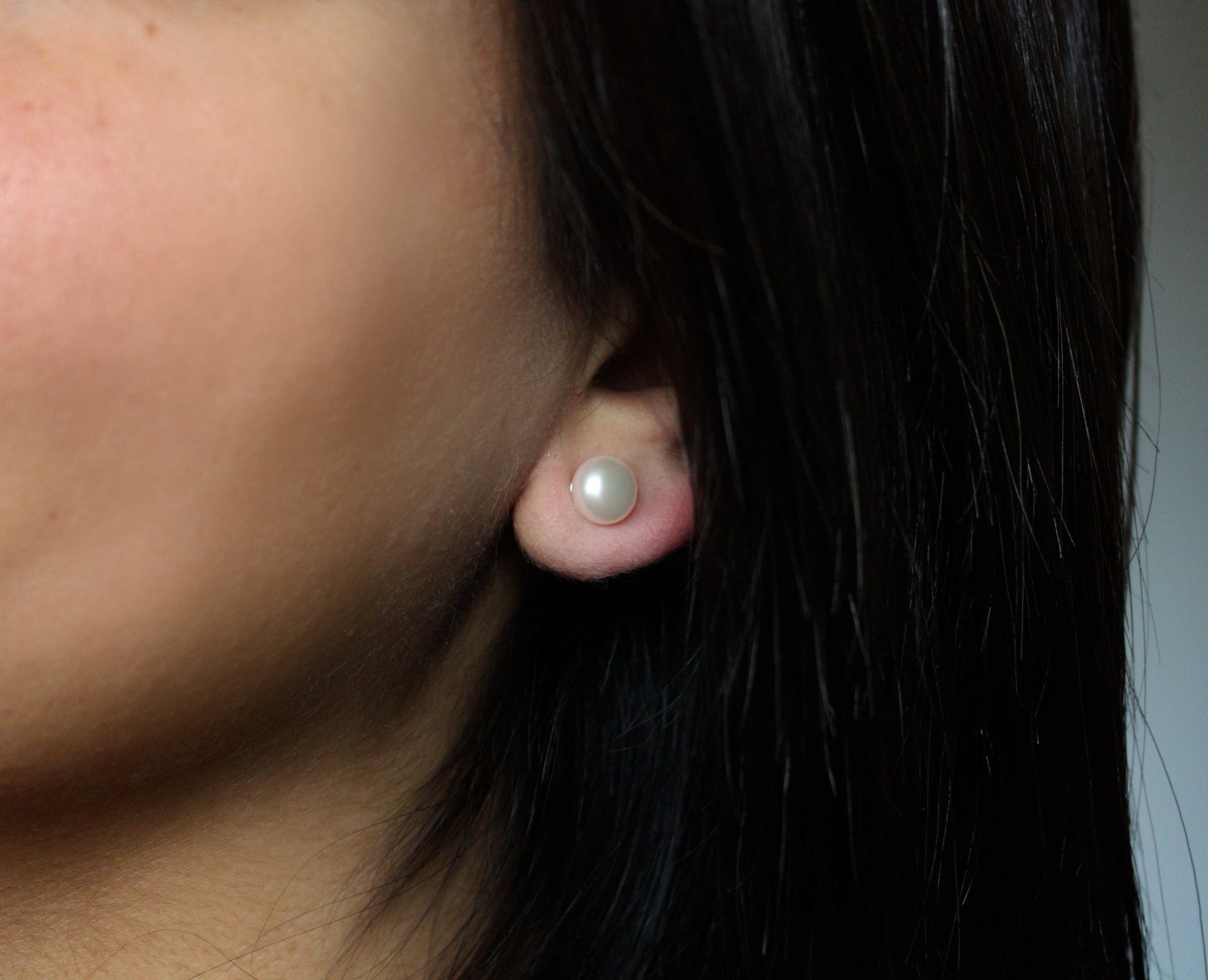 White Pearl Stud Earrings 6.5-7mm - Velora Luxury Fashion