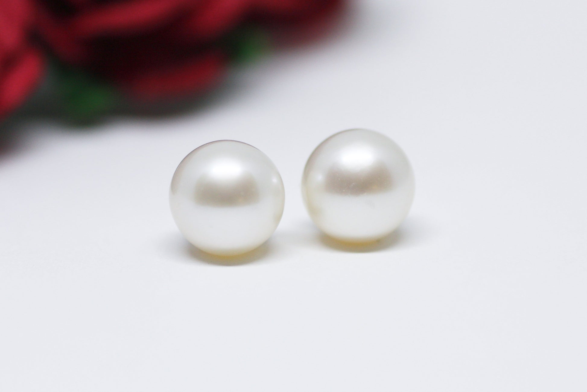 White Pearl Stud Earrings 6.5-7mm - Velora Luxury Fashion