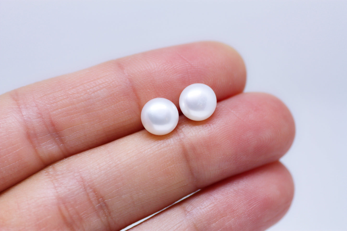 White Pearl Stud Earrings 7-7.5mm - Velora Luxury Fashion