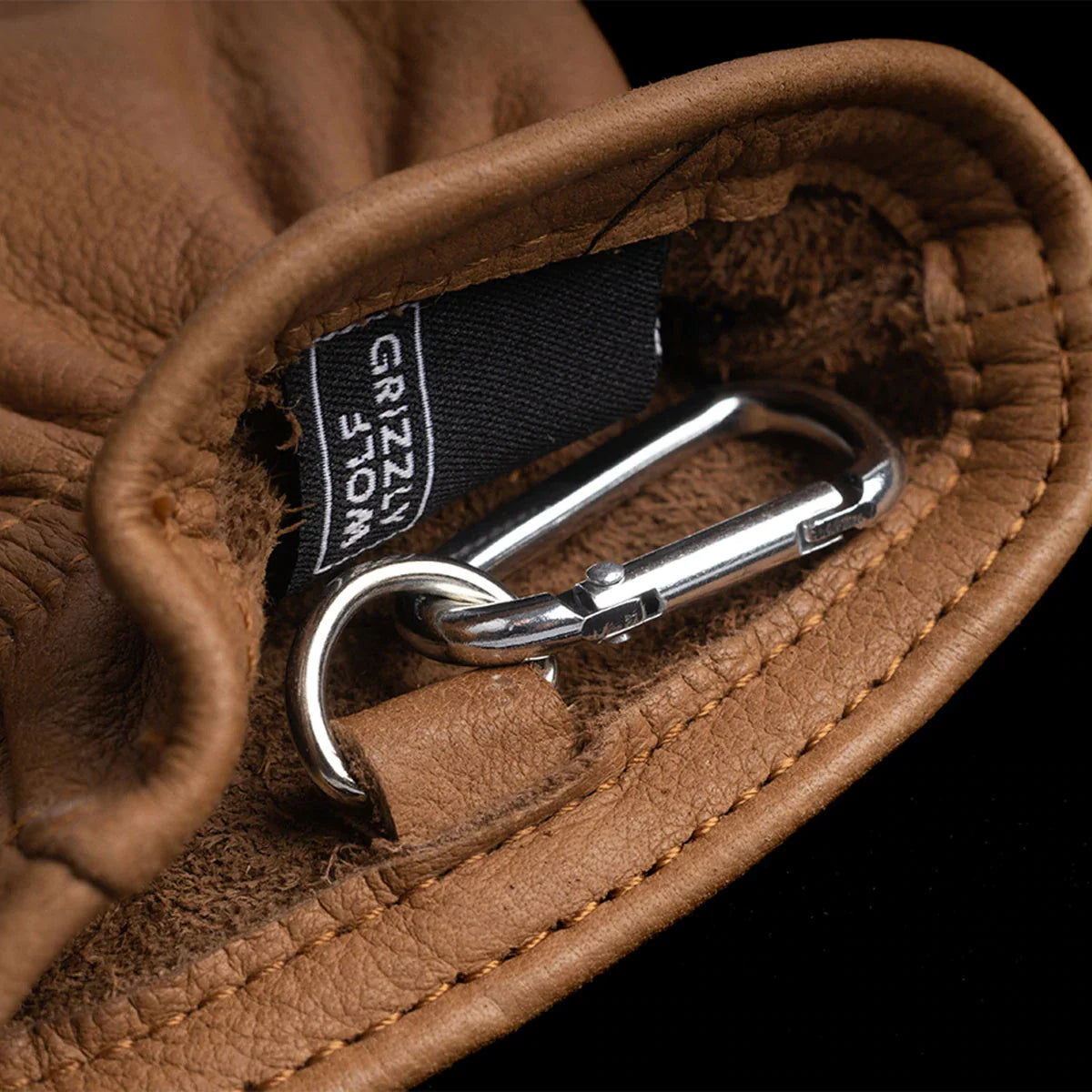 Wolf & Grizzly Wilderness Gloves - Velora Luxury Fashion