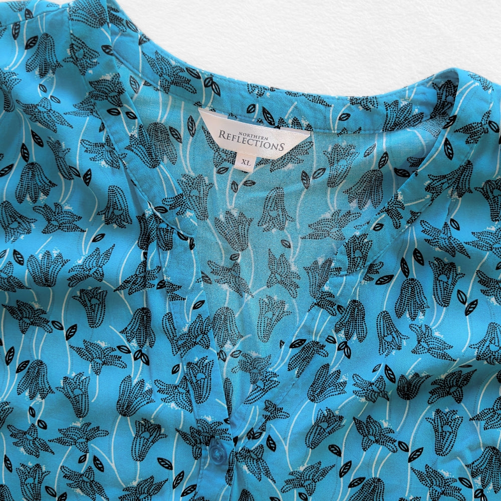 Women's Northern Reflections Blue Floral Button-Up Sleeveless Blouse [XL] - Velora Luxury Fashion