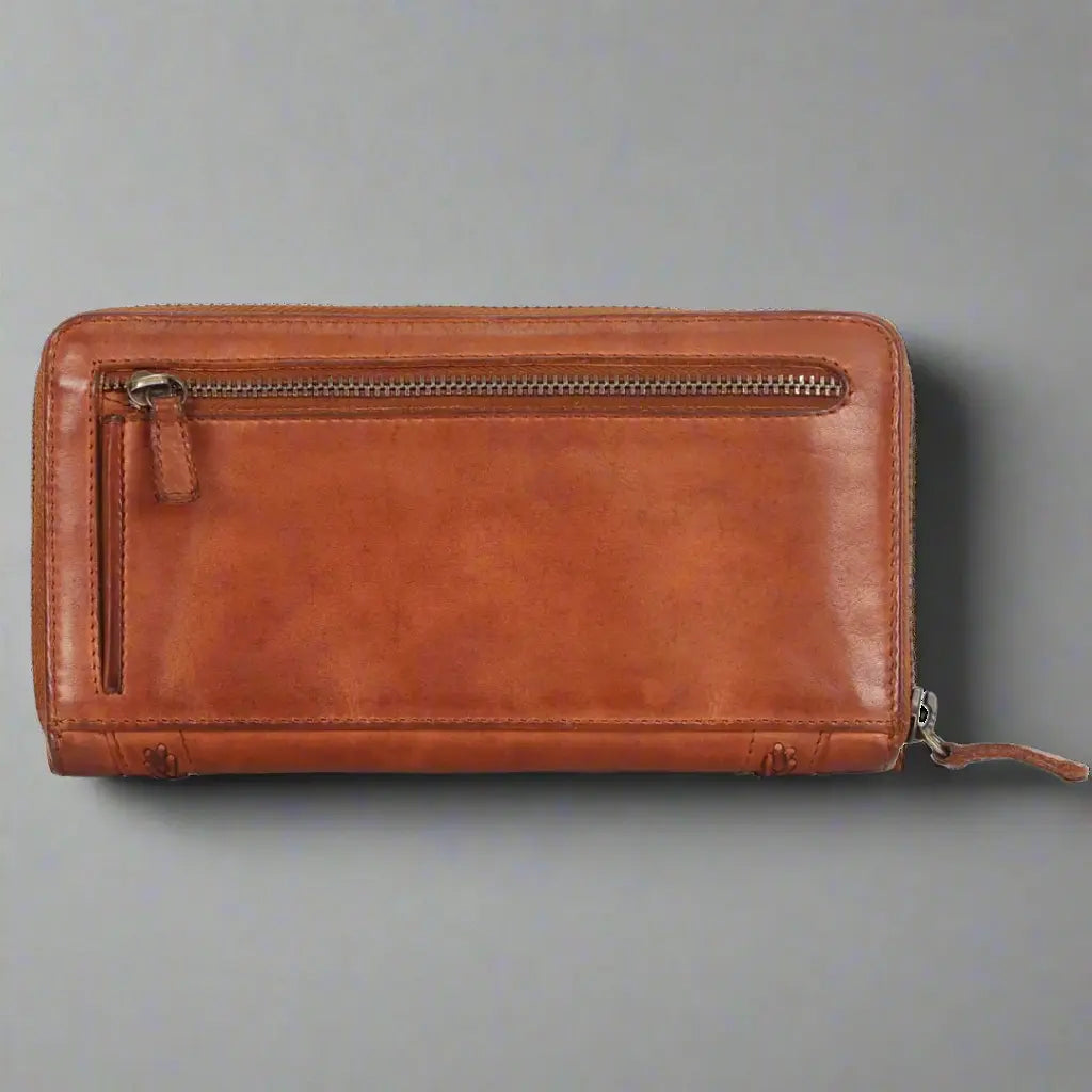 Women's Zip Around Wallet Boutique of Leathers/Open Road