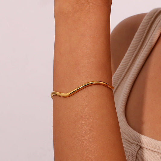 Women's Gold Bangle Stainless Steel 18k Plated - Velora