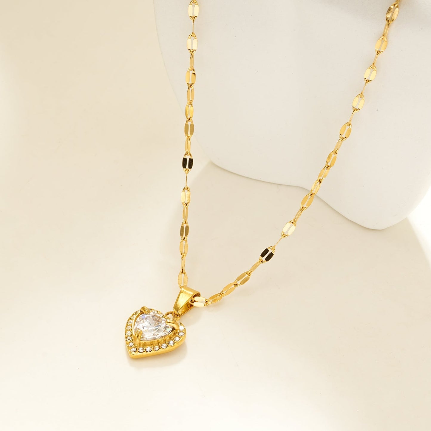 ZITA Gold: Gucci-Style Dainty Chain Necklace with Sparkling Petit Pavé Heart Pendant - Velora Luxury Fashion