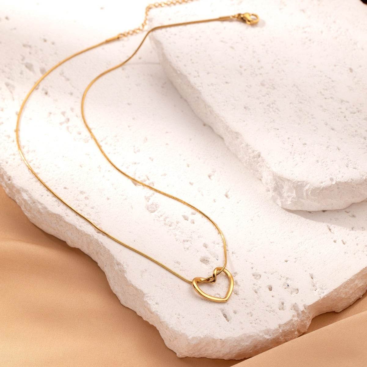 Fashion Jewelry Tainless Steel Twist Hollow Heart Pendant Necklace For Women Spicy Girls Simple Clavicle Chain Jewelry Gift - Velora