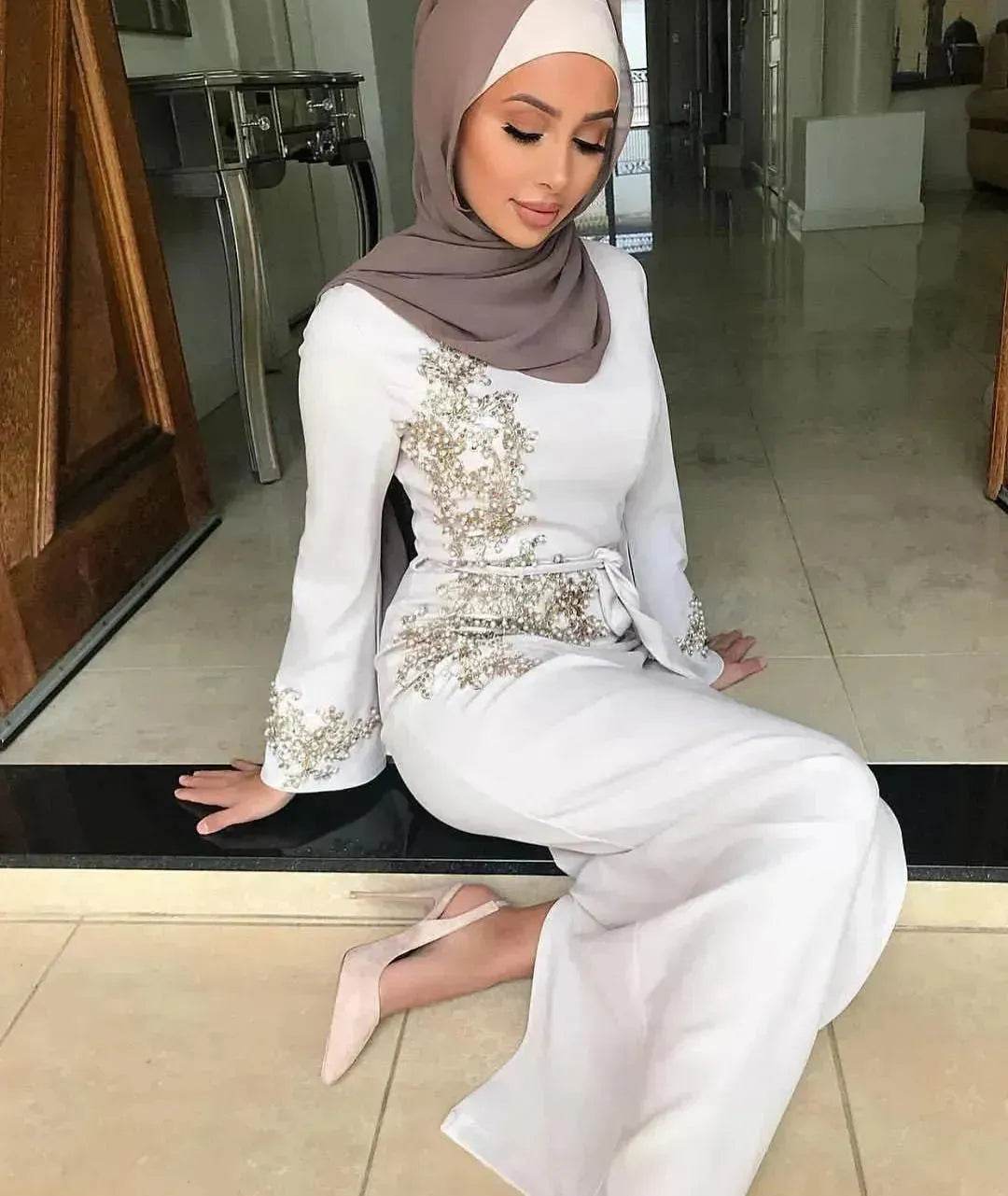 Arab embroidered dress - Velora