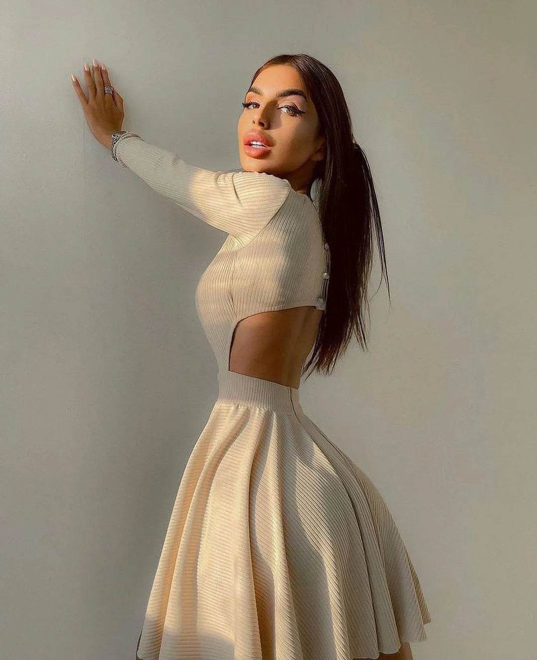 Y2K Long-sleeved Party Club Dress Solid Color Round Neck A-line Mini Skater Dress - Velora