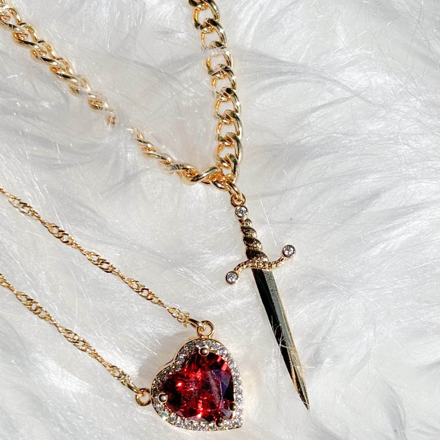 Gothic Punk One Arrow Through The Heart Creative Two Color Couple Necklace Red Rhinestone Heart Dagger Necklace Good Friend Gift Fashion Jewelry - Velora