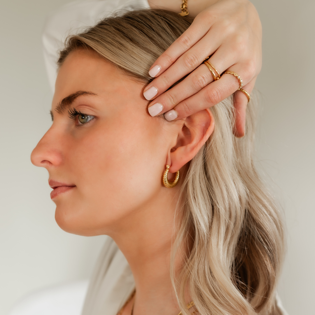 Twisted Mind Earrings - Velora