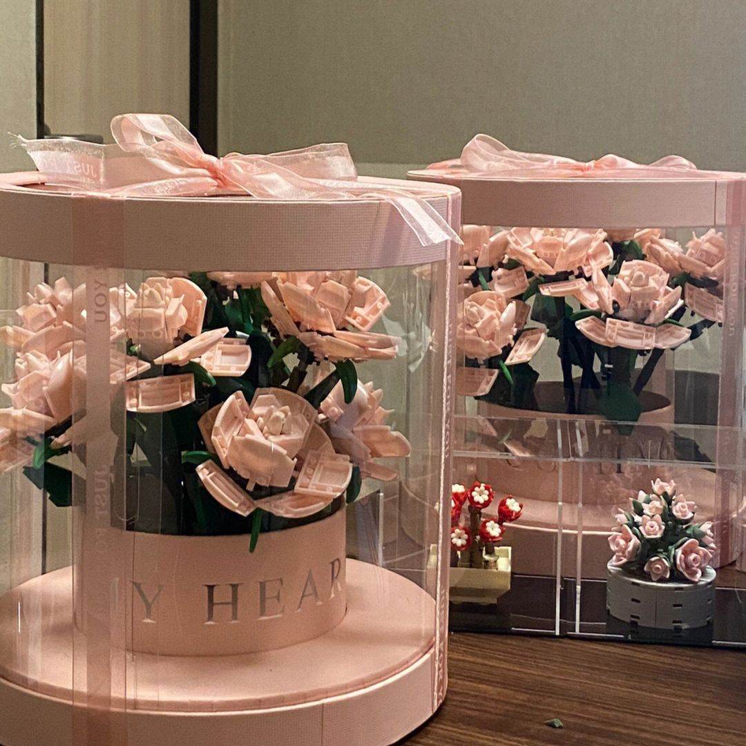 Building Blocks Rose Bouquet Flower Pot - Velora