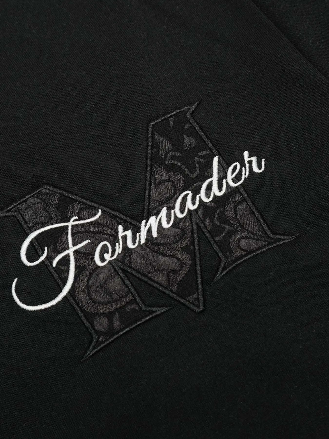 Men's Round Neck Embroidered Letter T-Shirt - Velora