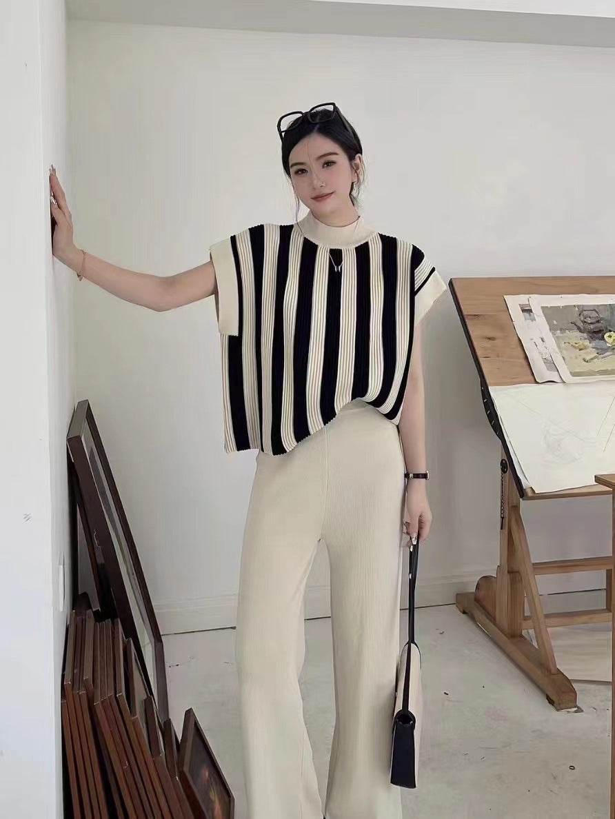 Elegant And Elegant Knitted Fashion Set - Velora