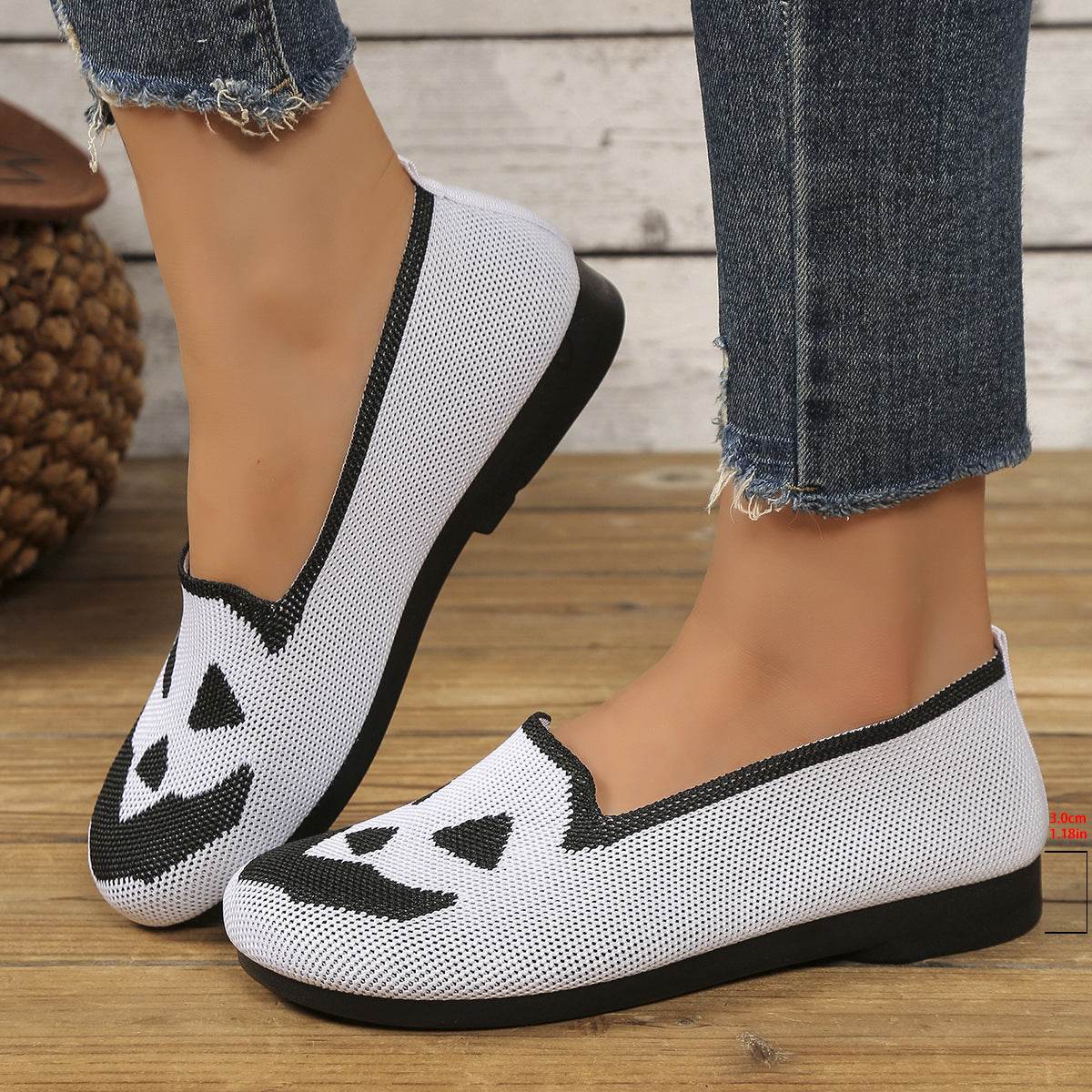 Women's Halloween Pumpkin Printed Breathable Flying Woven Shoes - Velora