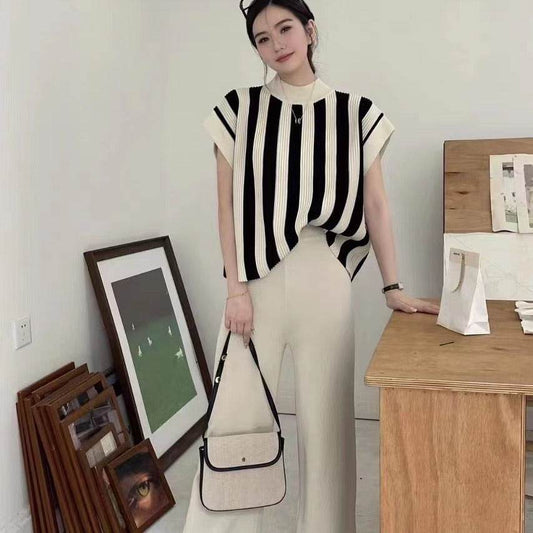 Elegant And Elegant Knitted Fashion Set - Velora
