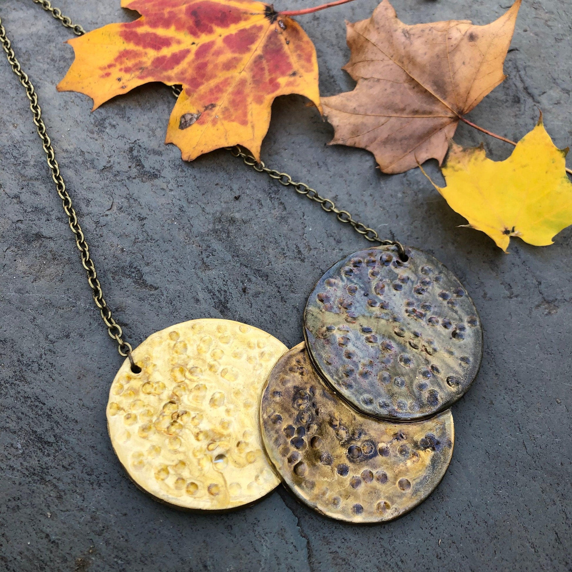 Chunky Metallic Statement Necklace - Velora Luxury Fashion