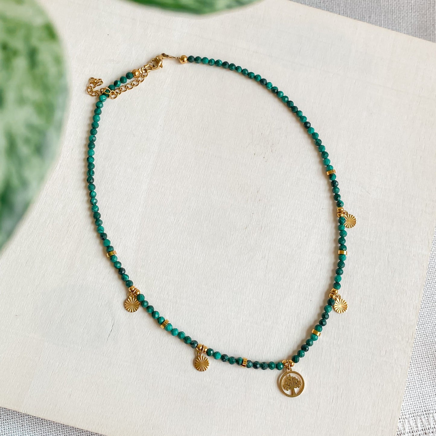 DEMETER | Collier en Malachite avec pendentif arbre de vie
