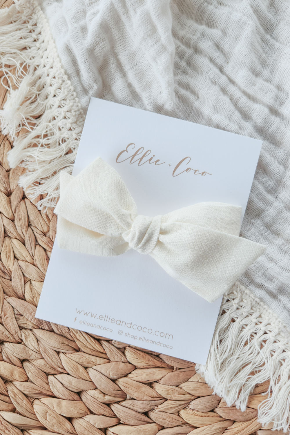 X's Oversize Bow | Cream - Velora