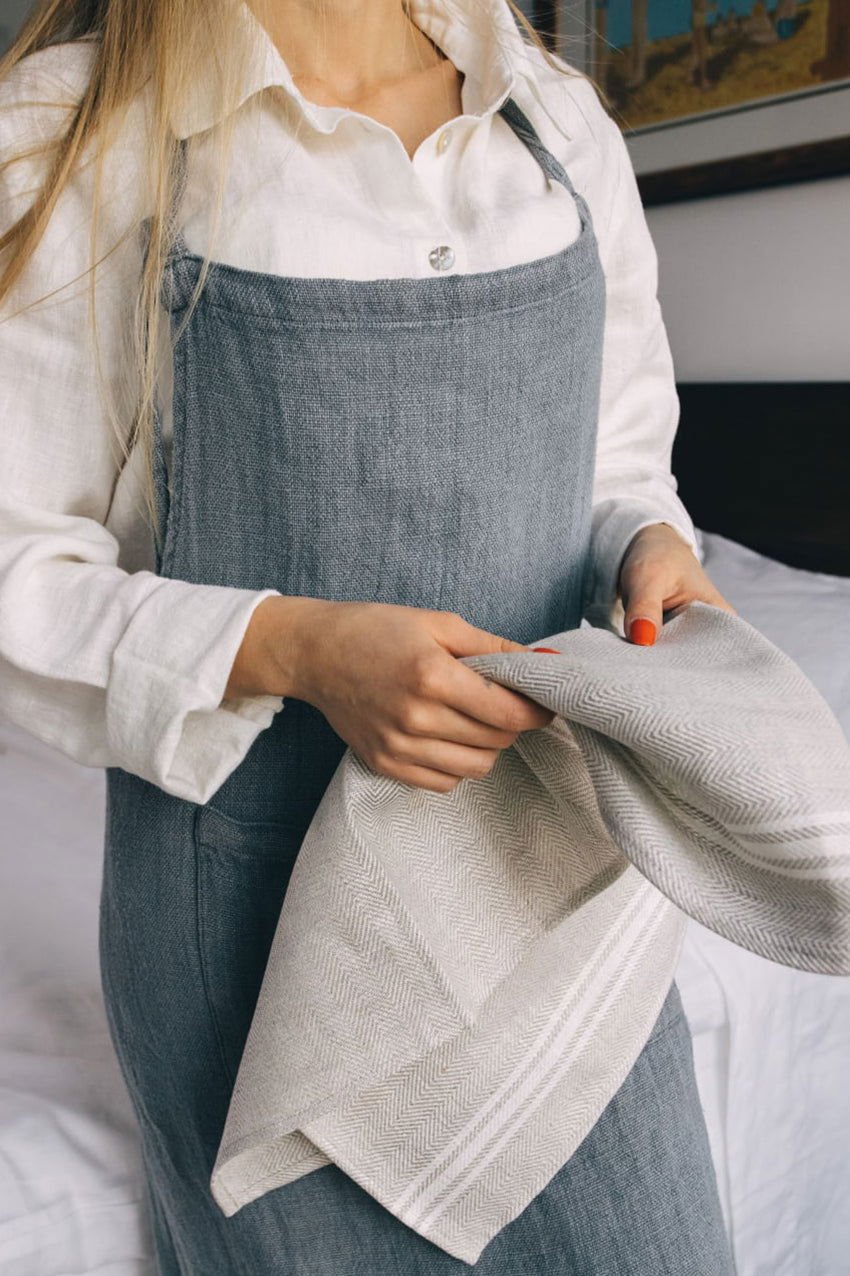 Culinary Linen Apron - Velora Luxury Fashion