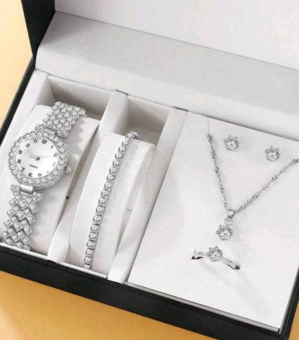 Diamond Women Watches Luxury Fashion Rhinestone Quartz Bracelet Wrist Watch For Women - Velora